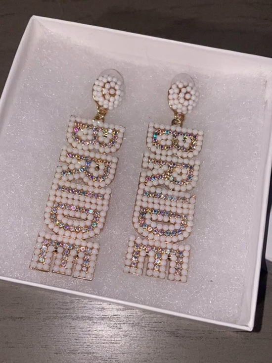 Source Unknown Jewelry - Source Unknown White Beaded Rhinestone Statement Drop Earrings